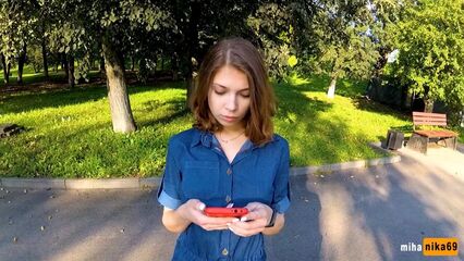 Первый секс за деньги с молодой студенткой