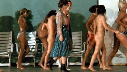 Тинто Брасс: Все леди делают это (1992) с переводом!