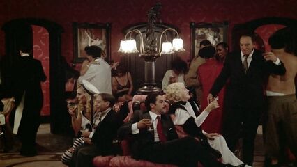 Тинто Брасс: Салон Китти — классика эротического кино