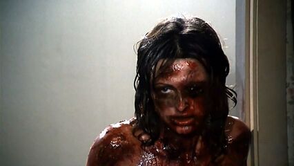 Ильза - волчица СС, порно фильм для взрослых