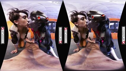 VR порно с двумя красочными красотками