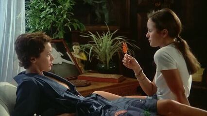 Эммануэль | Emmanuelle (1974) эротический фильм