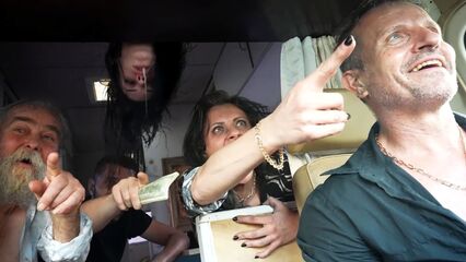 Извращенная семейка: Путешествие к богатству