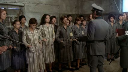Лагерь СС №5: Женский ад (1977) эротический фильм [RUS]